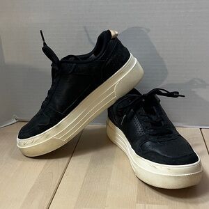 Le Tigre Midtown Low Black Leather & Suede Sneakers Tennis Shoes Women’s 8.5